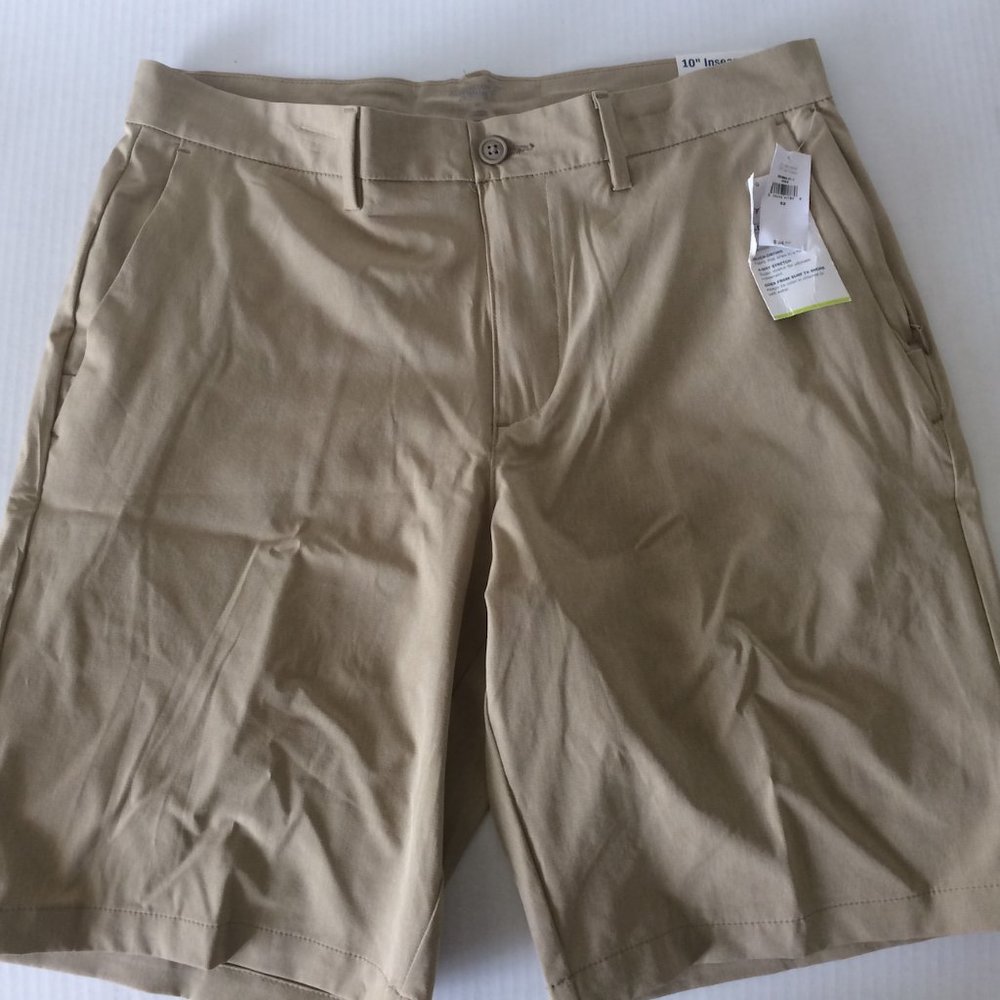 NWT Old Navy Women's "Go Active" Hiking Shorts 32"